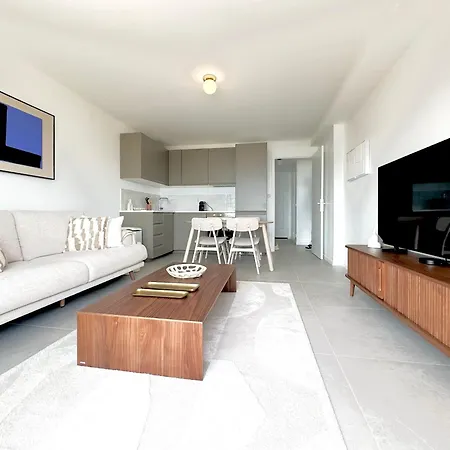 Apartment Exceptional - Sea View - 6 People - Air Conditioning - Parking Saint-Raphaël